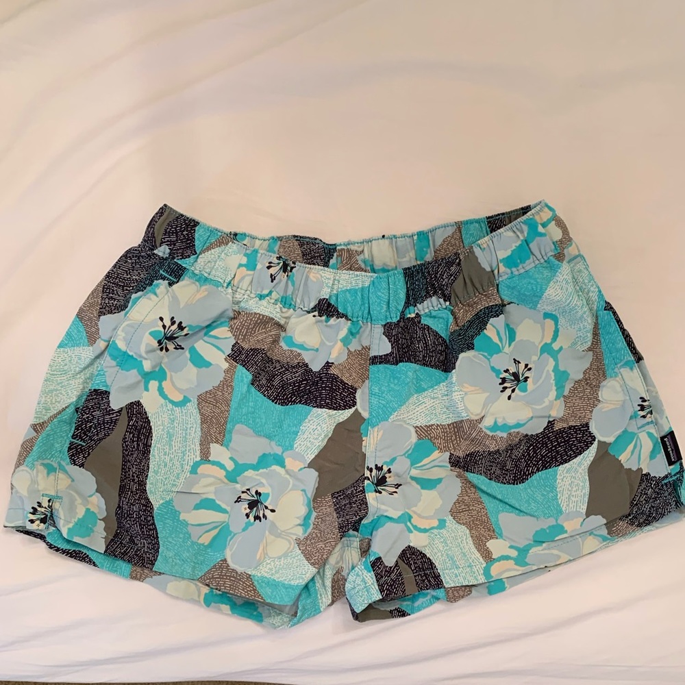 Patagonia 2.5” baggie shorts